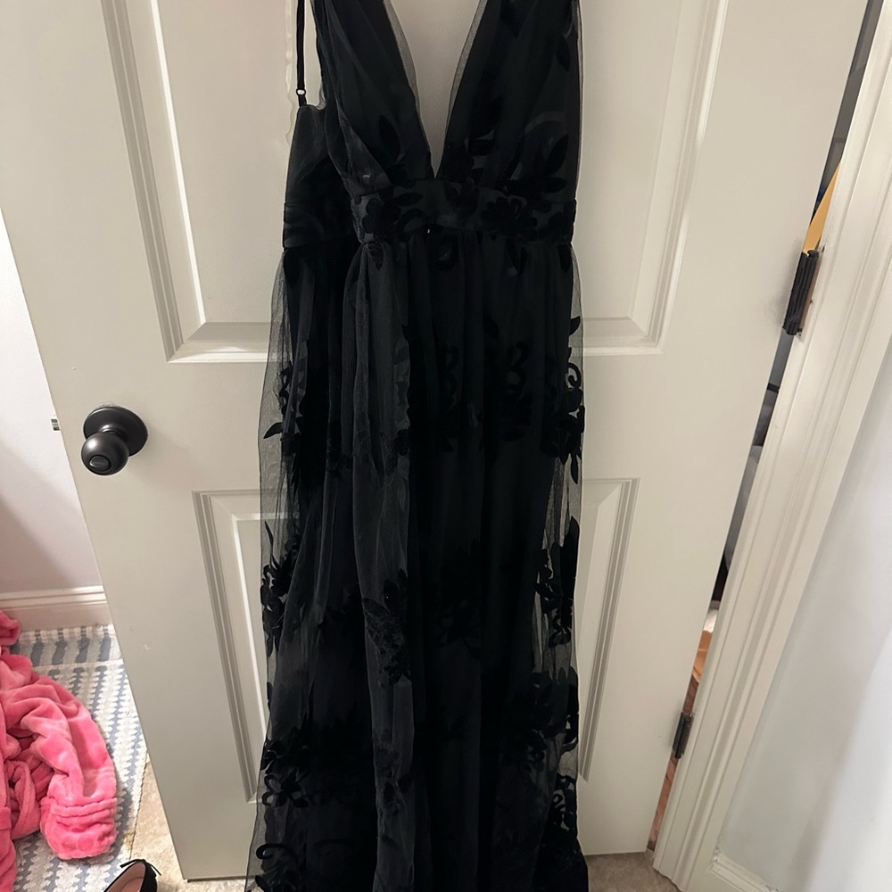 Windsor Black Maxi Dress
